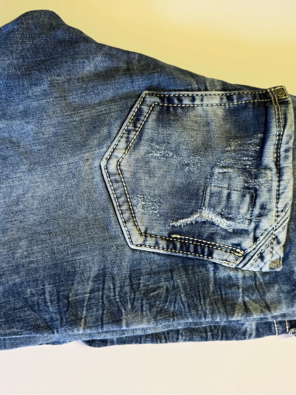 Buckle Black Fit No 53 Mid Rise Distressed Skinny Jeans 30x34